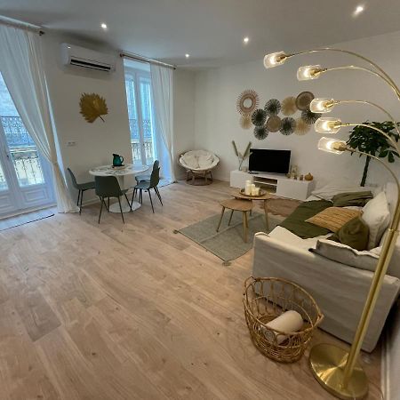 Le Casimir - Superbe T3 En Plein Centre Ville Renove Avec Gout - Wifi Béziers Exteriör bild