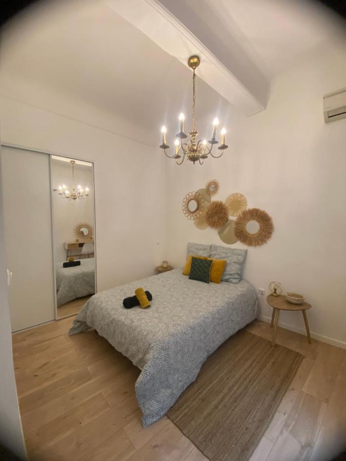 Le Casimir - Superbe T3 En Plein Centre Ville Renove Avec Gout - Wifi Béziers Exteriör bild
